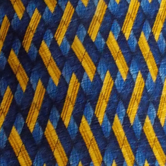 Men's Classic Blue & Gold Barrington Men's Neck Tie." EUC - Picture 2 of 4